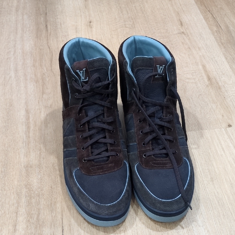 Louis Vuitton Nubuck Suede Tribe Sneakers